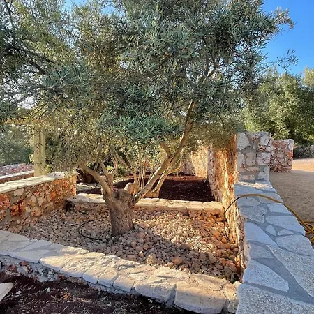 Secret Garden Lefkada Frínion
