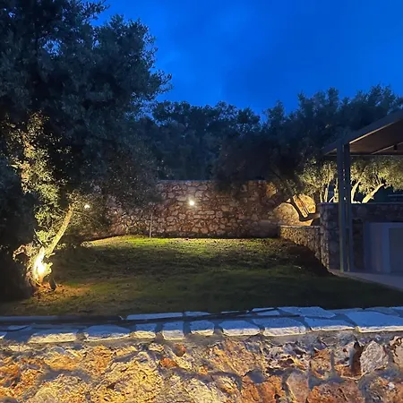 Secret Garden Lefkada * Frínion