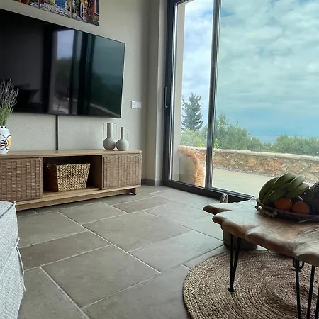 Secret Garden Lefkada Frínion