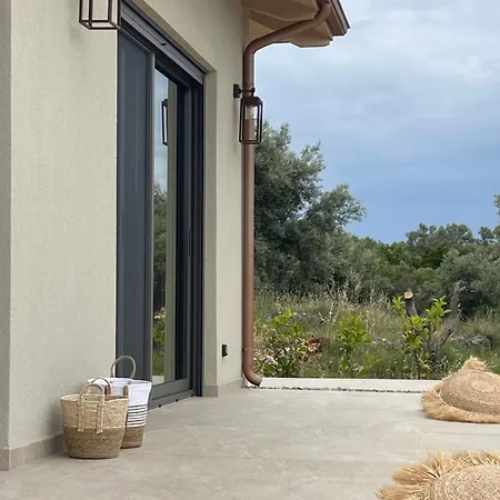 Secret Garden Lefkada * Frínion