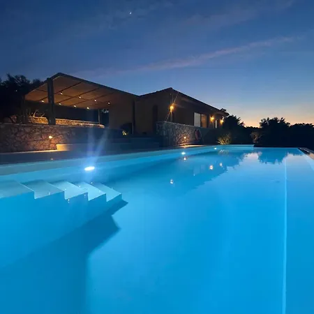 Secret Garden Lefkada * Frínion