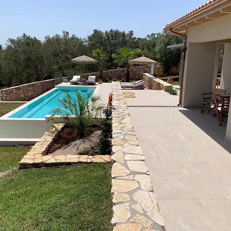 Secret Garden Lefkada Frinion