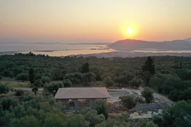 Secret Garden Lefkada Frínion