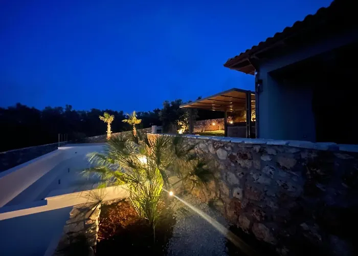 Secret Garden Lefkada * Frínion