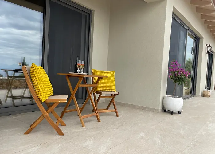 Secret Garden Lefkada Frínion