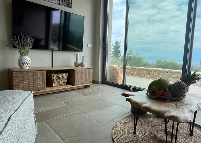 Secret Garden Lefkada Frínion