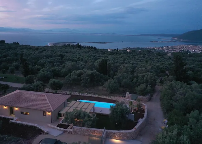 Secret Garden Lefkada Frínion